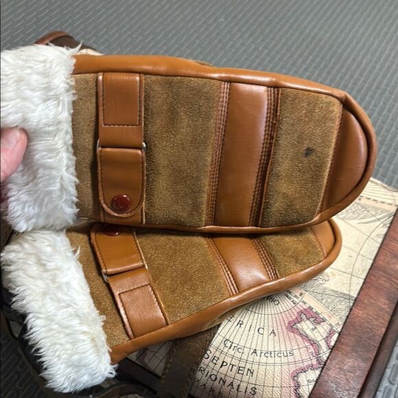100% genuine leather Brown and Tan Mittens with Faux Fur Trim - Picture 8 of 13